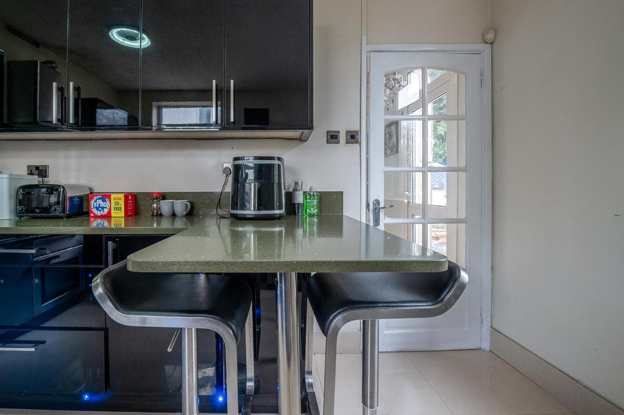 Spacious Worcester City Centre House Eksteriør billede